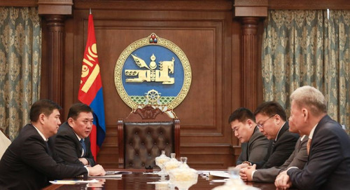 М.Энхболд: Л.Оюун-Эрдэнэ юунд нь надаас уучлалт гуйх вэ дээ